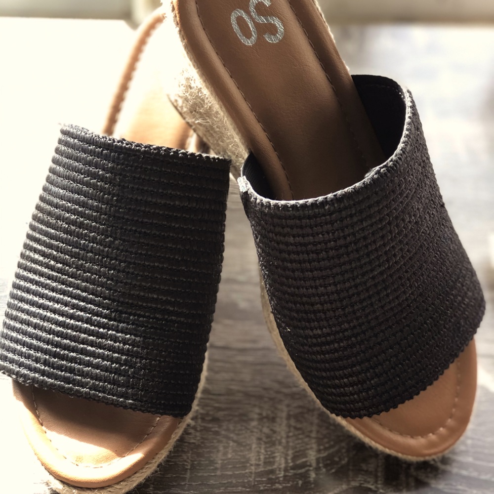 SO Wedge Sandals, sz 8